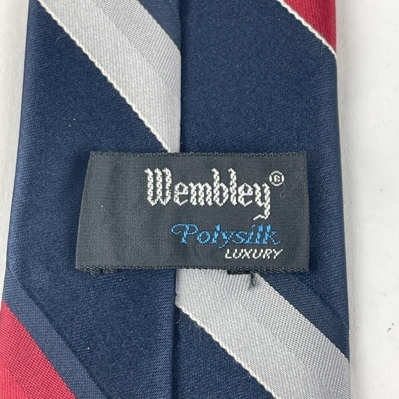 Wembley Polysilk Mens Tie Blue Red Striped - Picture 2 of 6
